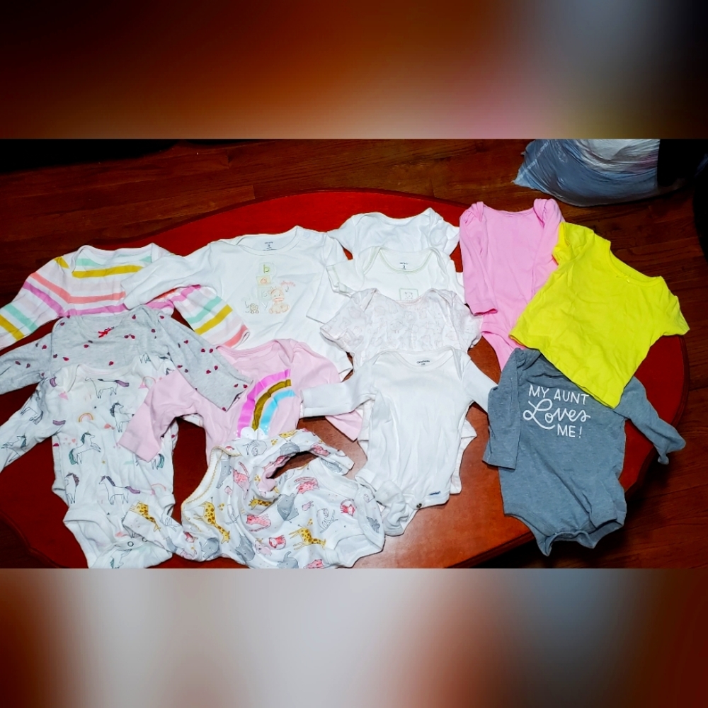 Baby clothes - Picture 2 of 2